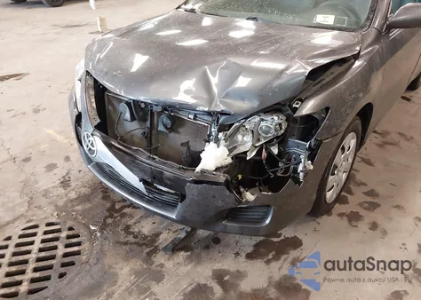 2011 Toyota Camry Le z USA, uszkodzony, nr VIN 4T1BF3EK6BU725452